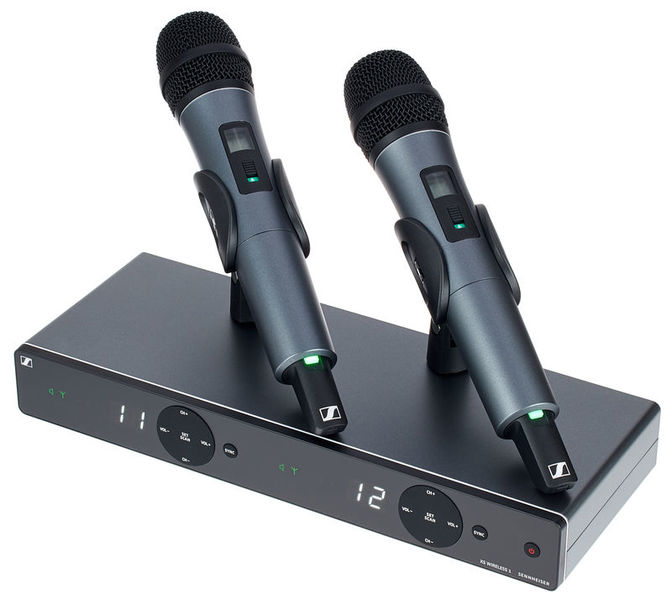 Sennheiser XSW1-835-Dual Hand Wireless Microphone