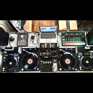 DJ Players & Controllers